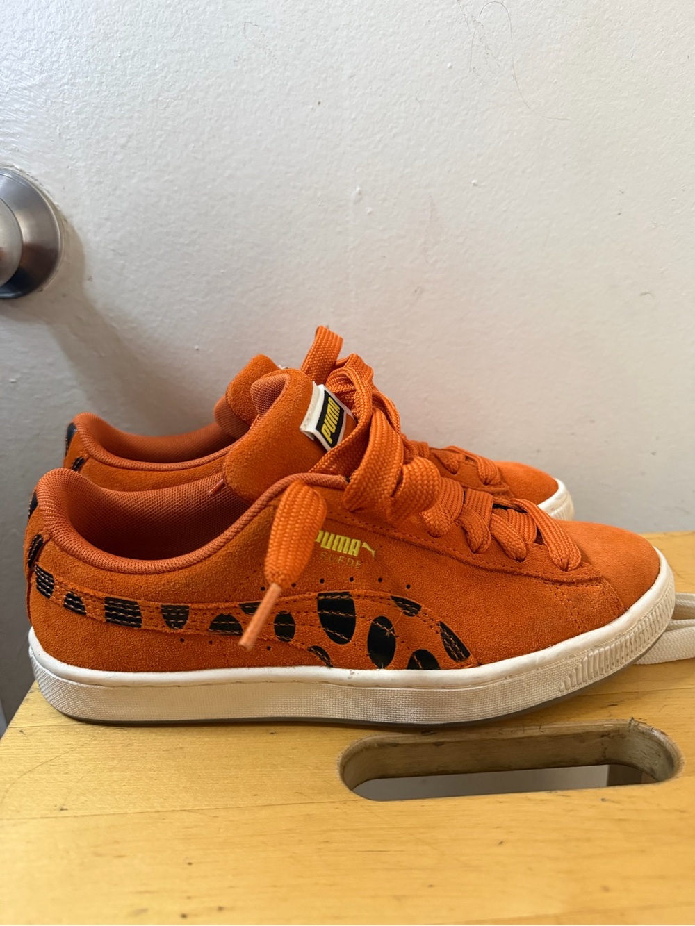 PUMA x Cheetos Suede Classic Orange Sneakers Women’s Size 5